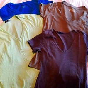 Bundle of 4 Womens M V-Neck Shirts